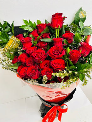 40 rose delivery brendale, mixed clours roses, valentines roses mixed colours, valentines roses delivered, red rose delivery brendale, 40 rose delivery brisbane, white rose brisbane delivery, pink rose delivery brisbane, orange rose delivery brendale, brisbane valentines roses.