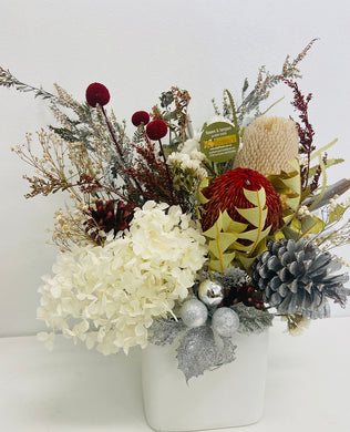 SNOW FLAKE - DRIED CHRISTMAS TABLE CENTRE