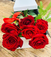 ROSES in a presentation box with lid 3 - 40 stems(colour options) from