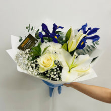 BLUE MOON - Box or Bouquet from
