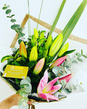 LILY ANNA - bouquet of Perfumed Oriental lillies from