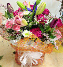 party box flowers, brendale party box flowers, brisbane box of flowers for party, bright box flowers brisbane, brendale bright bos of flowers delivered, bright flowers brisbane, bright bunch brisbane delivery, flower shop bright flowers 