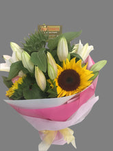sunflowers brendale, sunflower delivery brisbane, sunflower bunch brendale, strathpine sunflowers, bracken ridge sunflowers, florist near me brendale, florist near me eatons hill, brisbane sunflowers delivered, bunchs sunflowers and lillies delivered brisbane