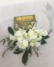 WRIST CORSAGE set formals, weddings, baby showers from