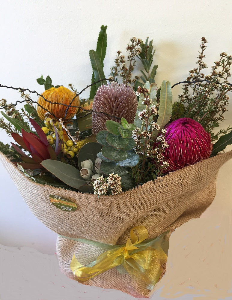 FLORA - Boxed design of australiana flowers