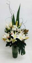 LILY ANNA - bouquet of Perfumed Oriental lillies from