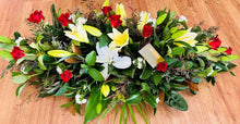 RED AND WHITE CASKET SPRAY, RED AND WHITE FUNERAL FLOWERS, ALBANY CREEK RED ROSE FUNERAL DELIVERY, BRIDGEMAN DOWNS RED ROSE FUNERAL FLOWERS, BRENDALE RED AND WHITE FUNERAL FLOWERS DELIVERED, FUNERAL DELIVERY BRISBANE, BRISBANE RED AND WHITE FLOWERS, MORETON BAY RED AND WHITE FUNERAL FLOWERS, NORTHSIDE BRISBANE FUNERAL FLOWERS, NORTHSIDE RED AND WHITE FUNERAL FLOWERS