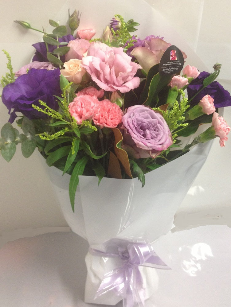 lilac flowers, purple flowers brendale, vintage flowers brendale, brendale flower delivery. floral bouquets brendale, bouquet delivery brendale