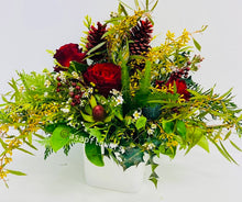 christmas table arrangement brendale, chritmas flowers brendale, christmas arrangments